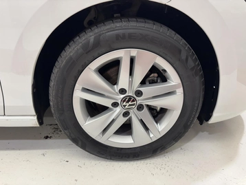 Image véhicule  Volkswagen GOLF (38)