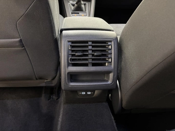 Image véhicule  Volkswagen GOLF (24)
