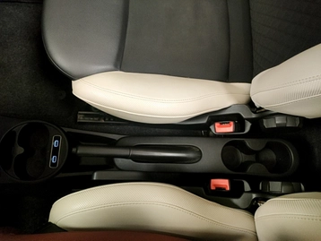 Image véhicule  Fiat 500C (2) (10)
