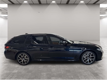 Image véhicule  BMW SÉRIE 5 TOURING (1)