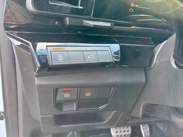 Image véhicule  Renault RAFALE (19)