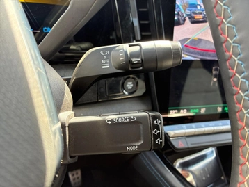 Image véhicule  Renault RAFALE (31)