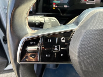 Image véhicule  Renault RAFALE (22)