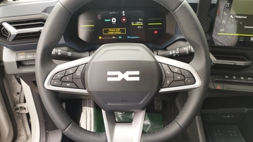 Image véhicule  Dacia DUSTER (8)