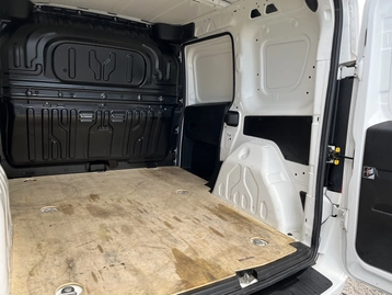 Image véhicule  Fiat DOBLO CARGO (10)