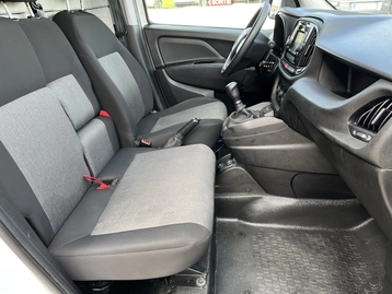Image véhicule  Fiat DOBLO CARGO (15)