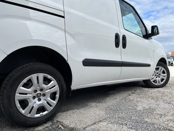 Image véhicule  Fiat DOBLO CARGO (3)