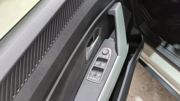 Image véhicule  Dacia DUSTER (9)