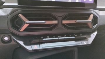 Image véhicule  Dacia DUSTER (15)