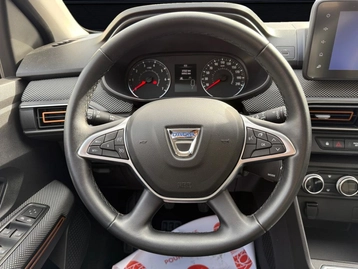 Image véhicule  Dacia SANDERO (17)