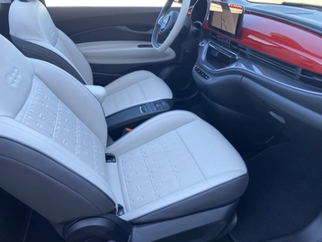 Image véhicule  Fiat 500C (19)