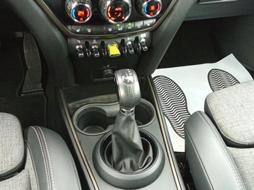 Image véhicule Mini COUNTRYMAN (14) Image véhicule Mini COUNTRYMAN (14)