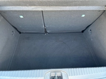 Image véhicule  Renault CLIO (38)