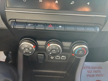 Image véhicule  Renault CLIO (34)
