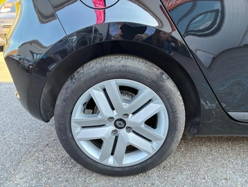 Image véhicule  Renault CLIO (8)