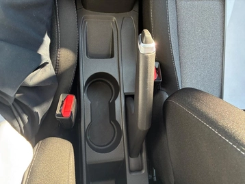 Image véhicule  Renault CLIO (36)