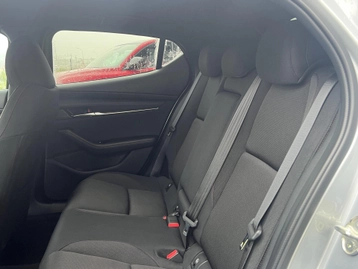 Image véhicule  Mazda MAZDA 3 (17)