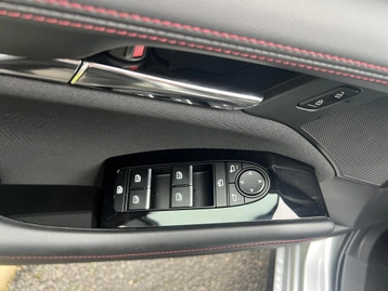 Image véhicule  Mazda MAZDA 3 (22)