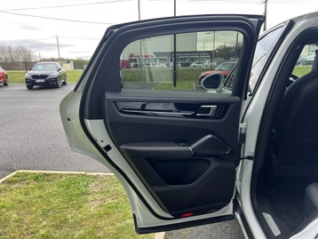 Image véhicule  Porsche Cayenne COUPE (14)