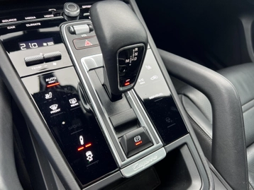 Image véhicule  Porsche Cayenne COUPE (49)