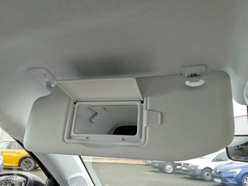 Image véhicule Opel CORSA (35) Image véhicule Opel CORSA (35)