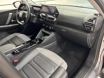 Image véhicule Citroën C4 (27) Image véhicule Citroën C4 (27)