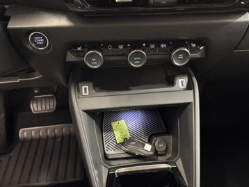 Image véhicule Citroën C4 (17) Image véhicule Citroën C4 (17)