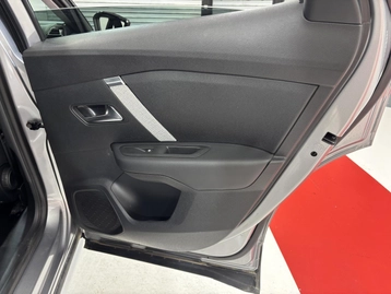 Image véhicule Citroën C4 (28) Image véhicule Citroën C4 (28)