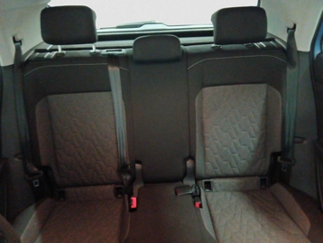 Image véhicule  Volkswagen T-CROSS (12)