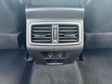 Image véhicule  Renault MEGANE (38)