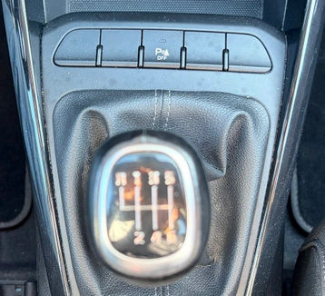 Image véhicule  Kia RIO (15)