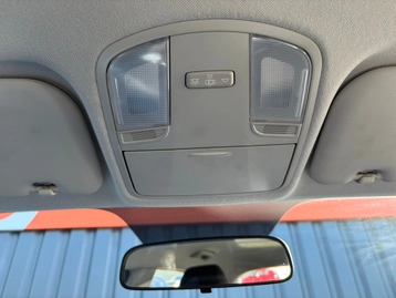 Image véhicule  Kia RIO (18)