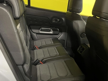 Image véhicule Citroën C5 AIRCROSS (29) Image véhicule Citroën C5 AIRCROSS (29)