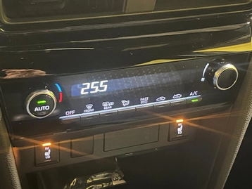 Image véhicule  Toyota YARIS CROSS (8)