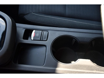 Image véhicule  Renault ARKANA (40)