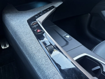 Image véhicule  Peugeot 5008 (3) (29)