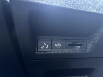 Image véhicule  Peugeot 5008 (3) (33)