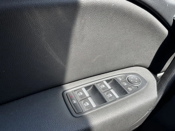 Image véhicule  Renault CAPTUR (24)