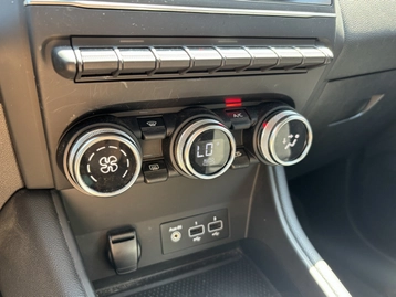 Image véhicule  Renault CAPTUR (19)