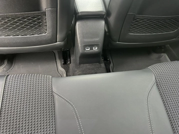 Image véhicule  Peugeot 208 (39)