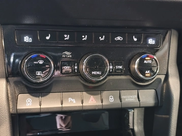Image véhicule  Skoda KAROQ (18)