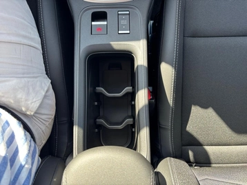 Image véhicule  Jeep AVENGER (38)