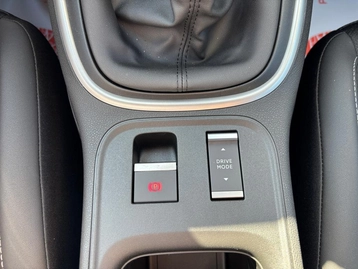 Image véhicule  Jeep AVENGER (37)