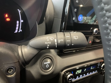 Image véhicule  Toyota YARIS (19)