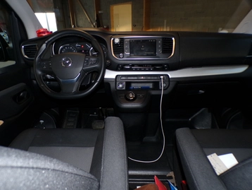 Image véhicule  Opel VIVARO (7)