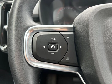 Image véhicule  Volvo XC40 (25)