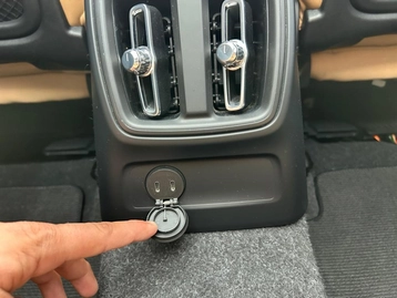 Image véhicule  Volvo XC40 (39)