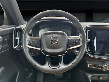 Image véhicule  Volvo XC40 (11)