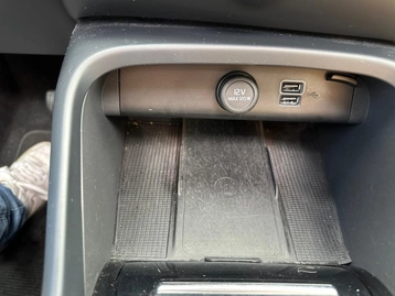 Image véhicule  Volvo XC40 (26)