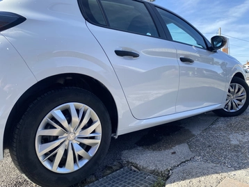 Image véhicule  Peugeot 208 (3)